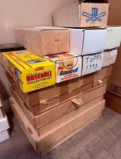 Unsorted Baseball Card Lot
