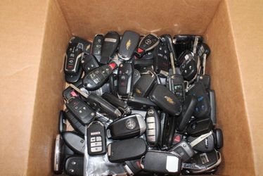 Car Key fob Key Replacement Ford, BMW, Mercedes Benz, Maserati, Bentley, Porsche, Toyota, Dodge, Lexus Volkswagen Honda Hyundai Audi key fob