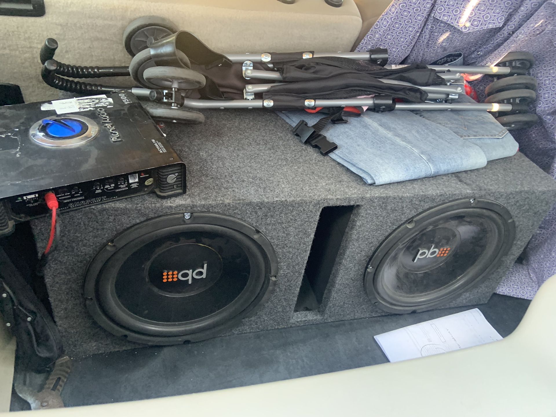 Pro bass subs and planet audio amp