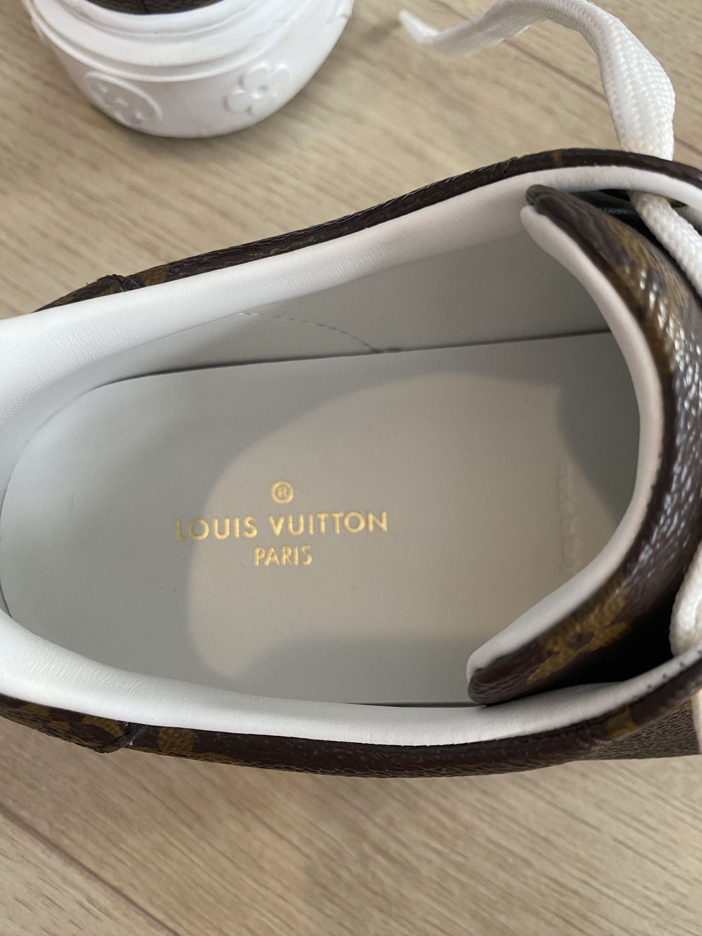 Louis Vuitton Frontrow Sneaker Women 38 for Sale in Miami, FL - OfferUp