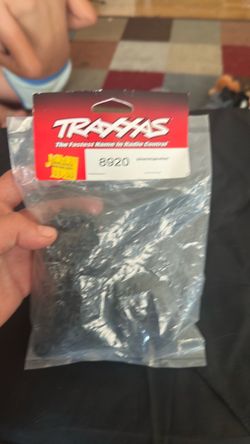 Traxxas  Bulkhead front (upper and lower)