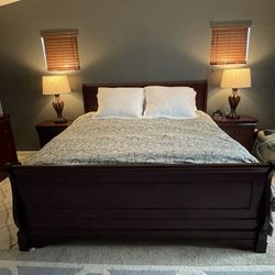 Mor Furniture Versailles Bedroom Set in Merlot, Eastern King