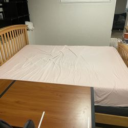 Queen Size Bed Frame Mattress And Box Spring 