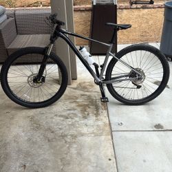 Cannondale Mountain Bike