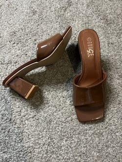 Brown Heels Size 7.5