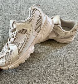 New Balance Kids Mesh Athletic Sneakers - Blush Size 9c