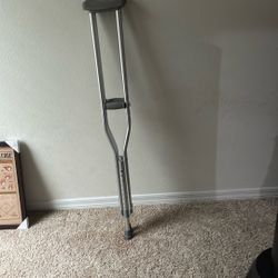 Adjustable Crutches