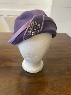 VINTAGE HAT