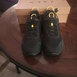 NIKE REACT LIVE N 354 MENS SIZE"9" BRAND NEW