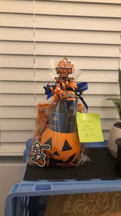 #1 Bath & Body Works Halloween Gift Basket with Ocean for men