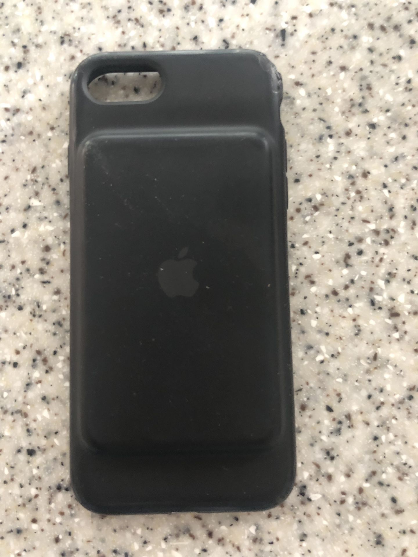 iPhone 6//7/8 battery case by Apple