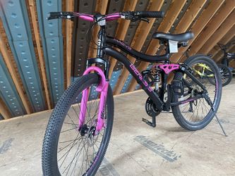 Genesis Bike 26 Pink And Black Bike for Sale in Allentown PA