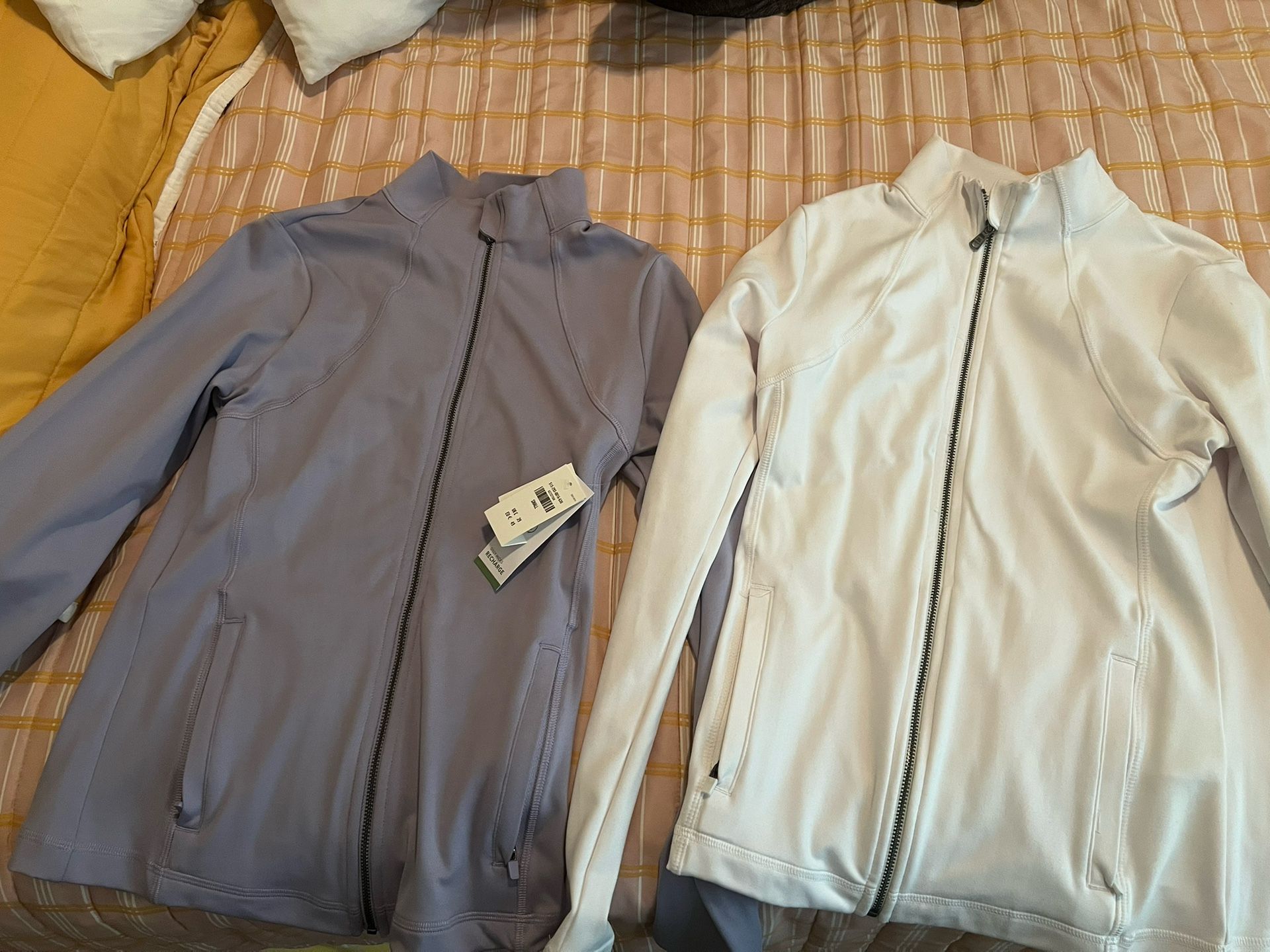 Hollister Gilly Hicks Active Recharge Zip-up Jacket