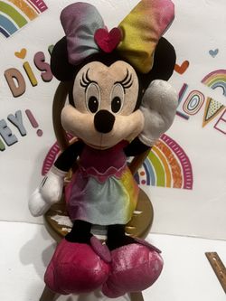DISNEY MINNIE MOUSE SINGING, TALKING & BOW LIGHTS UP! 14 INCH  PLUSH DOLL