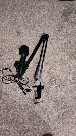 USB microphone with brand new pop filter, brand new soundproof foam, and XLR cable
