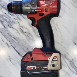 Milwaukee Fuel Hammer Drill With 5.0 Battery