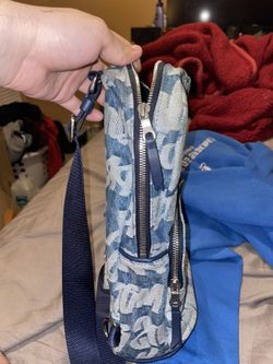 Supreme Fat Tip Jacquard Blue Denim Sling Bag for Sale in Pompano Beach, FL  - OfferUp