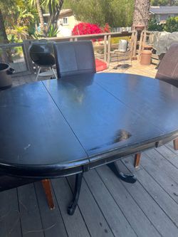 Dining RoomTable and chairs