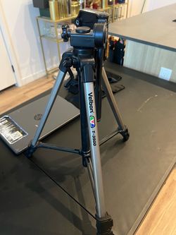 Tripod stand