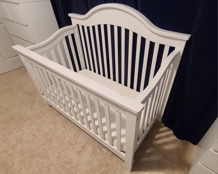 Baby Crib, Adjustable Mattress Heights, With Mattress And Sheets