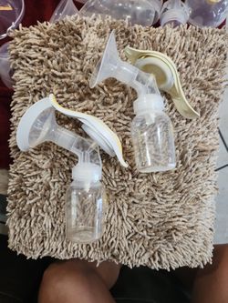 Medela Manual Breast Pump 