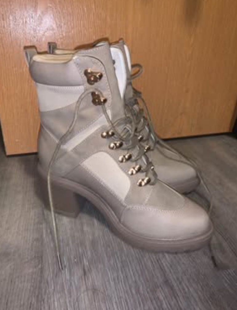 Heel Boots Size 8