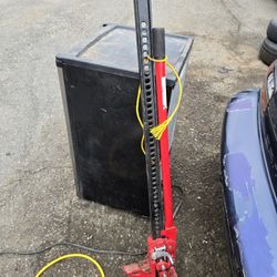 Big Red 48" Farm Jack 3500kg Capacity