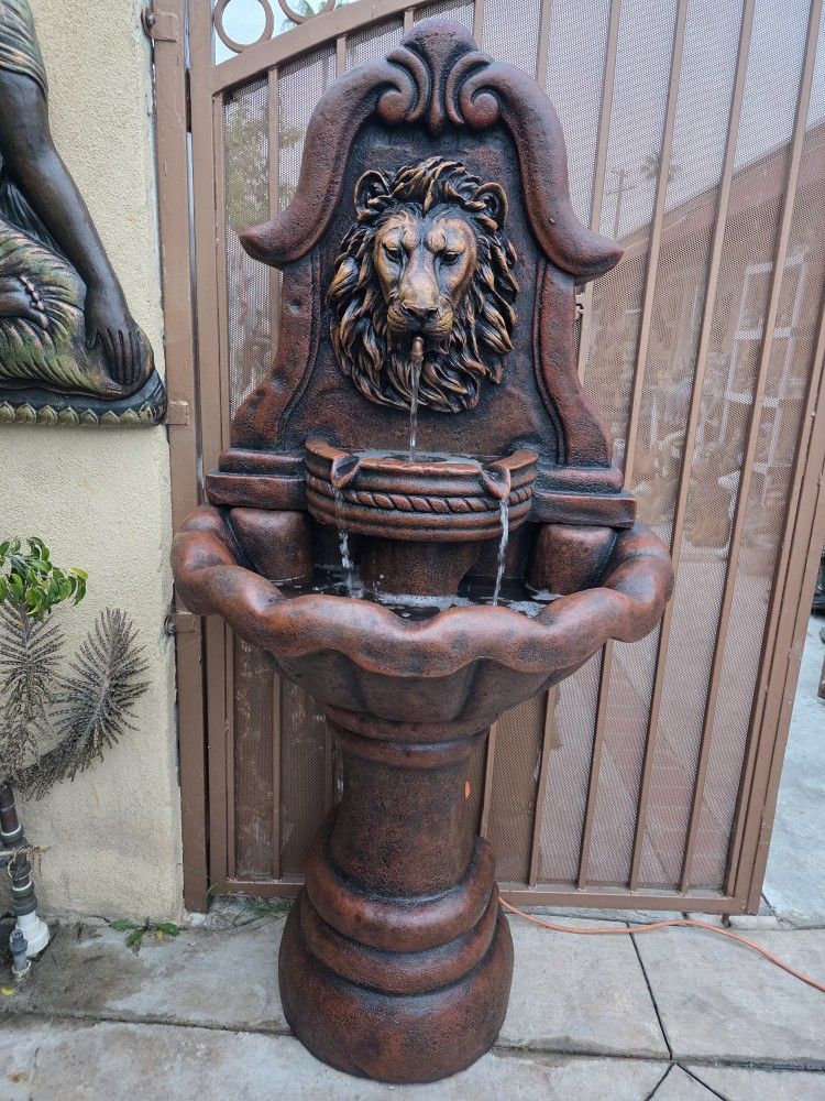 Lions Fountain For Sale