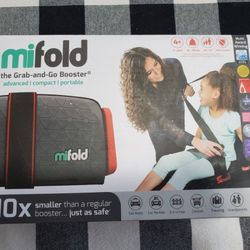 Mifold The Grab And Go Booster Seat NIB