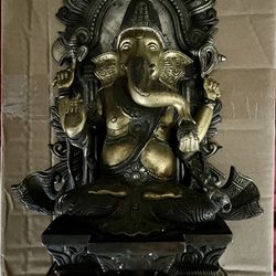 13” brass Ganesh statue ( Purchased While Traveling India)