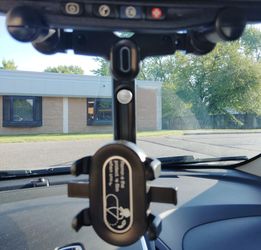 Car phone mount