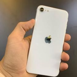 iPhone Se Unlocked With Warranty 😊
