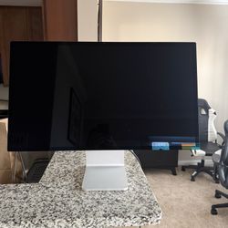 Mac Studio Display