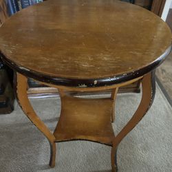 Queen Anne side Table
