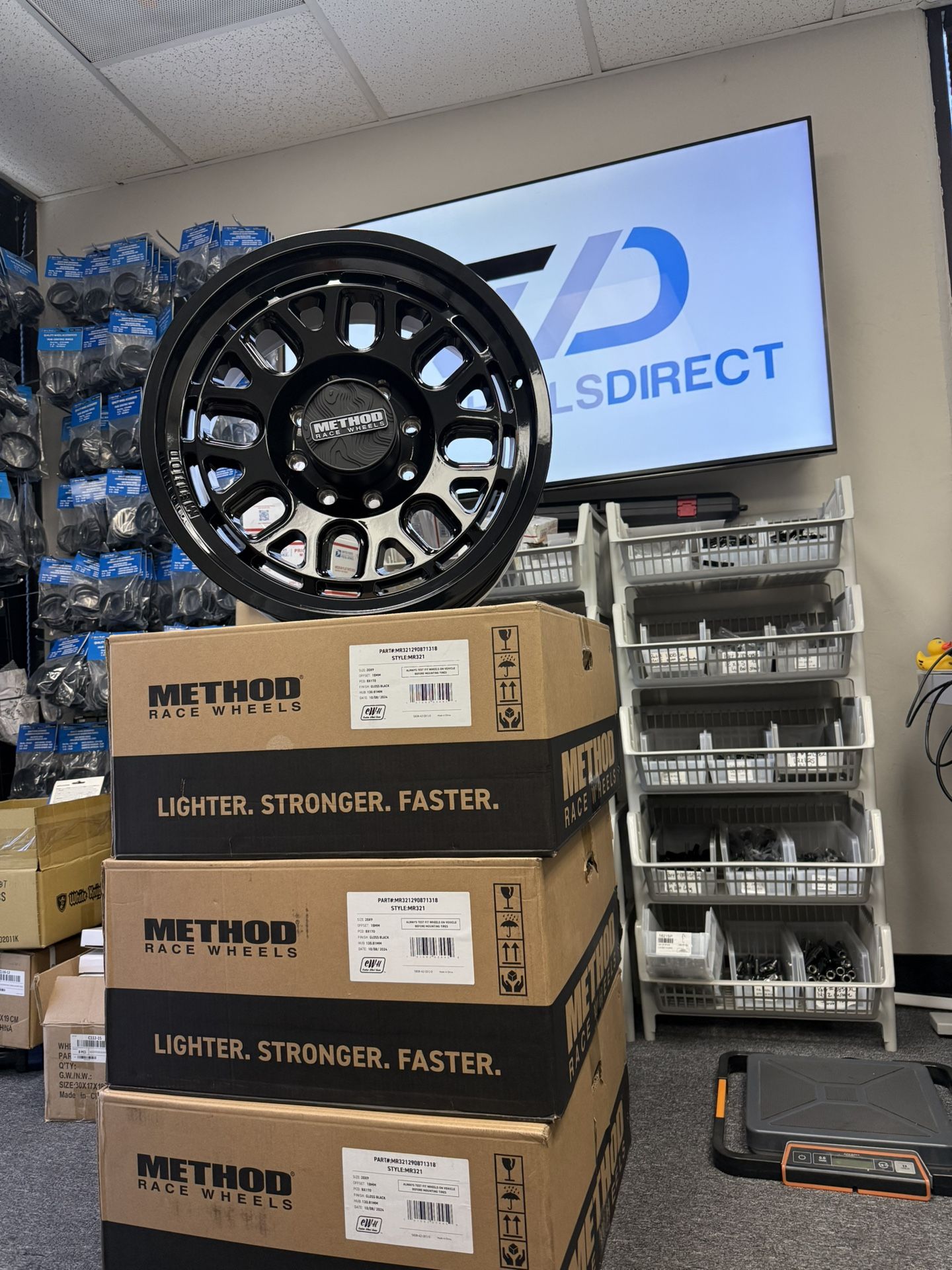 METHOD 321 Standard Rim 20X9 8X170 Offset 18 Gloss Black (Quantity of 4)