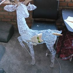 Flashing Lights Raindeer 