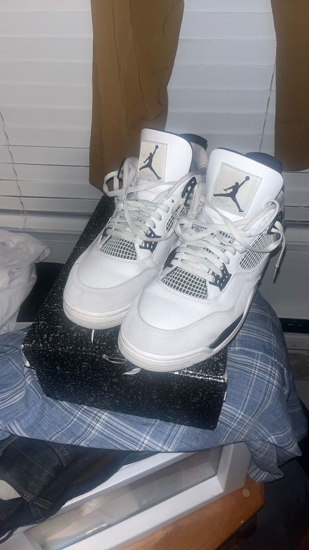 Air Jordan 4’s Size 12