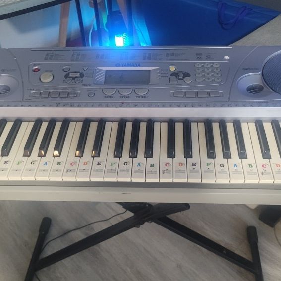 Yamaha PSR-273 Bass BOOST SYSTEM for Sale in Chino Hills, CA