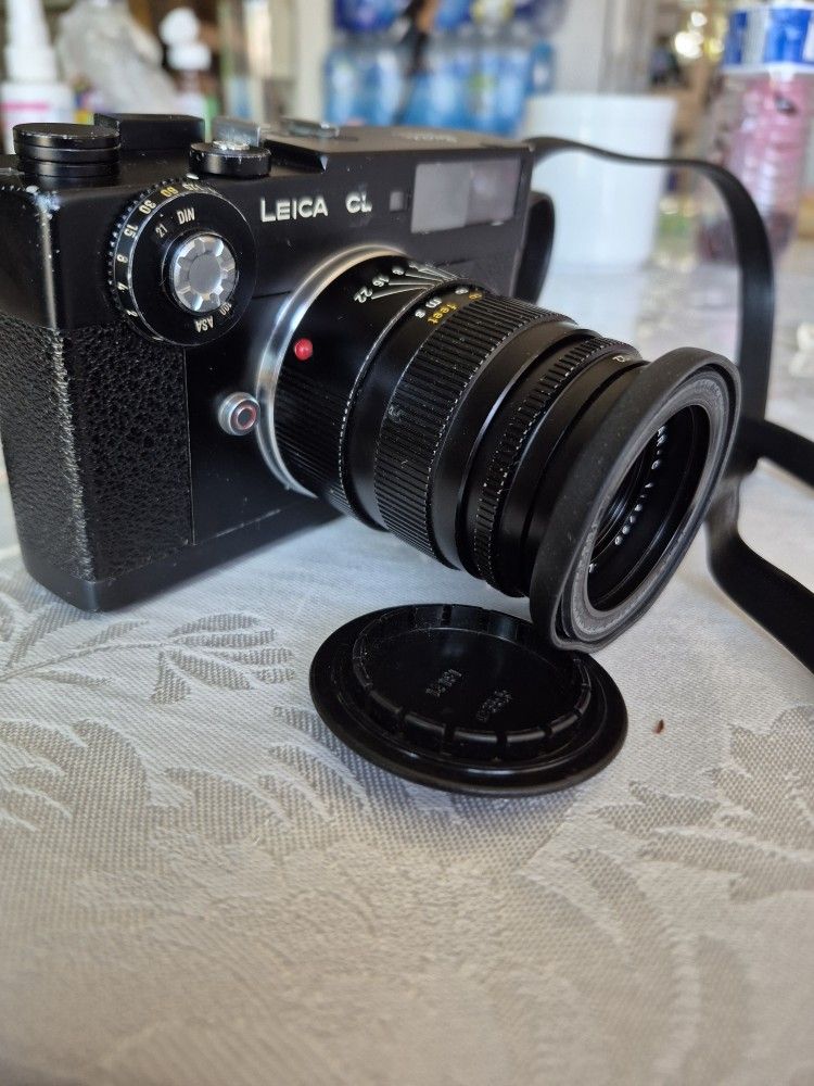 Leica Camera Bundle