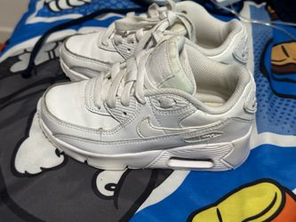 Boys shoes