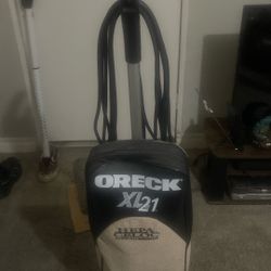 Oreck XL21 Vacuum
