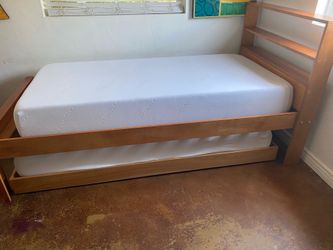 Double bed with bed frame