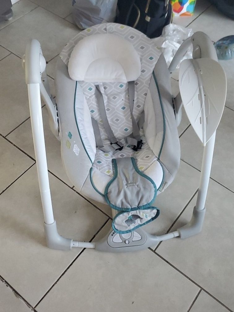 Ingenuity Revolving Swing