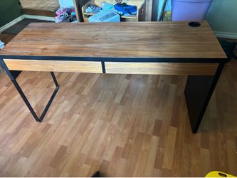 Modern Office Desk with 2 Drawers – $25