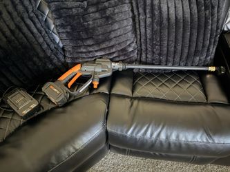 Worx 20V Cordless Portable Pressure Washer w/ Battery & Charger – Excellent Condition