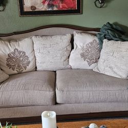 Sofa With Throw Pillows. Wood Frame 98x40