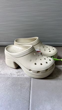 Crocs Siren clogs Size W10 M8