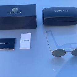 Versace 
