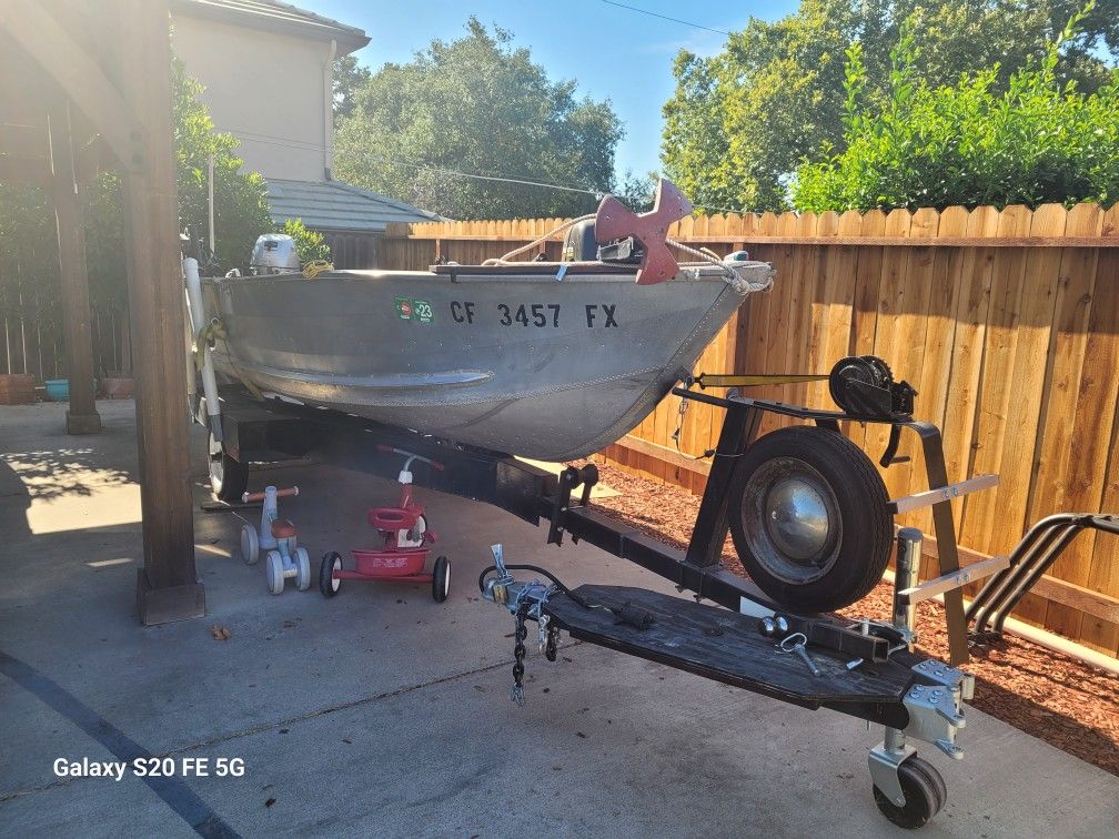 16 Ft ALUMINUM HEAVY DUTY FISHING BOAT