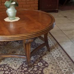 Coffee Table.  Mesa  de Centro.